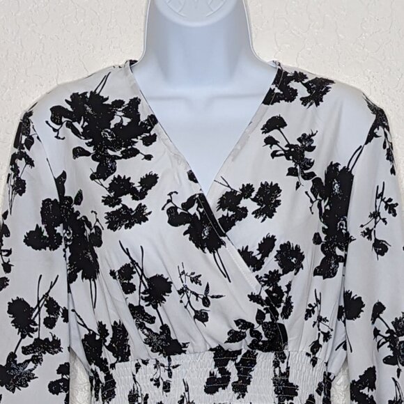 SHEIN* Women's Long Sleeve Cros body V-Neck Smock Waist Maxi Floral Dress~Medium - Picture 3 of 13